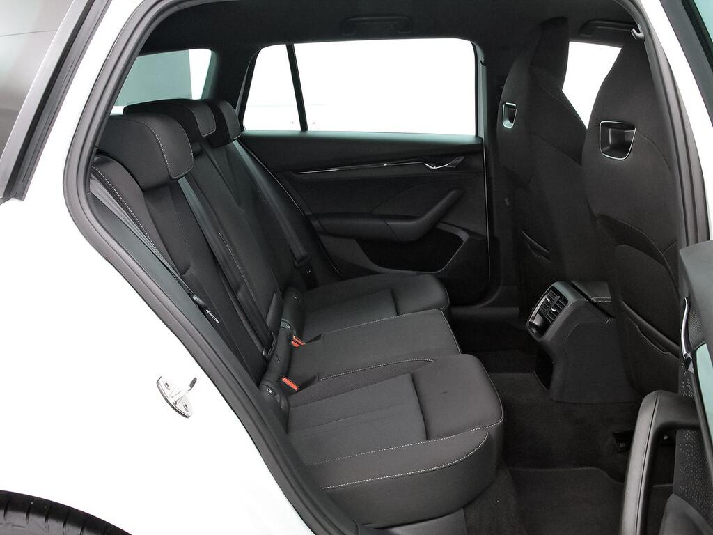 Skoda Octavia Combi 2.0 TDI 110kW DSG Ambition Plus  150CV //  72.151 km