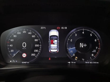 Volvo XC40 1.5 T3 R-Design (156cv) // 63.392km - 2019