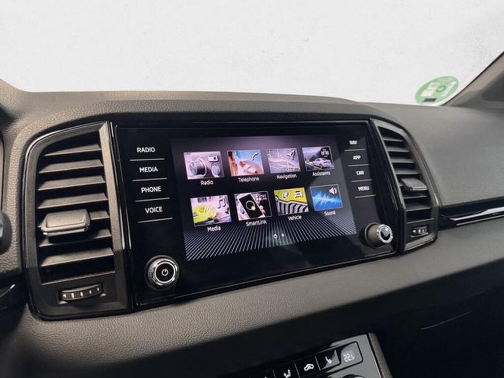 Skoda Karoq 1.5 TSI DSG Sportline (150cv) // 32.221km - 2025