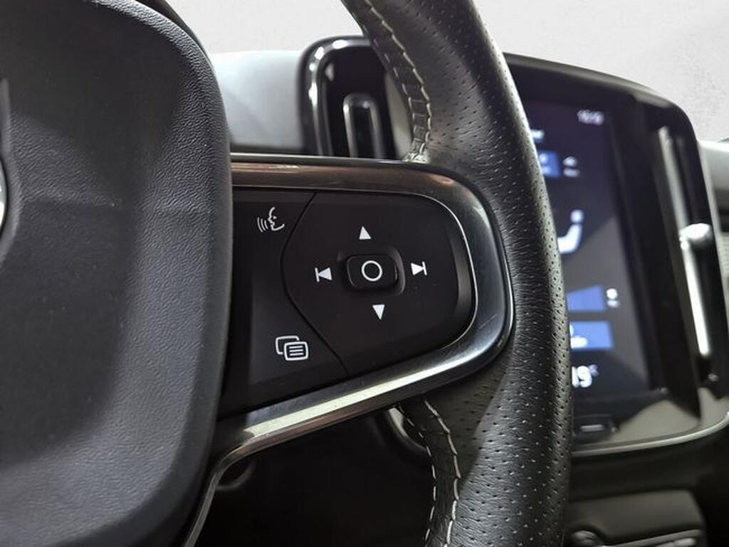 Volvo XC40 1.5 T3 R-Design (156cv) // 63.392km - 2019
