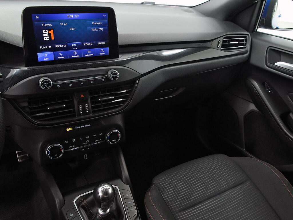 Ford Focus 1.0 Ecoboost MHEV 92kW ST-Line  // 78.098 km