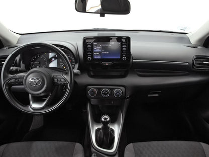 Toyota Yaris 1.0 70 Business // 48.670 km