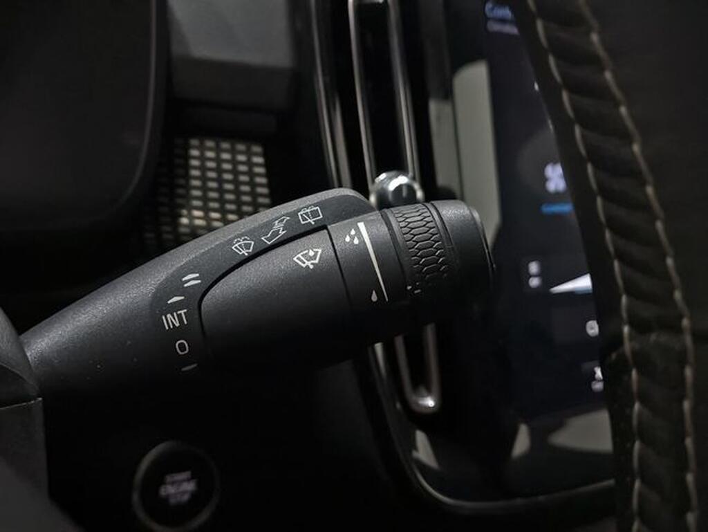 Volvo XC40 1.5 T3 R-Design (156cv) // 63.392km - 2019