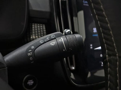 Volvo XC40 1.5 T3 R-Design (156cv) // 63.392km - 2019