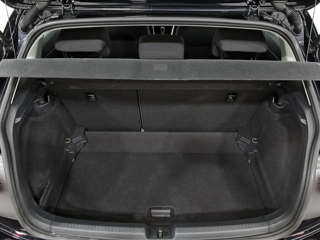 Volkswagen Polo R-Line 1.0 TSI 70kW (95CV) DSG //  20.744 km
