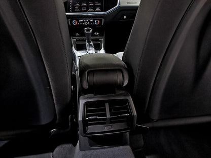 Audi Q3 45 TFSI 169kW S tronic Quattr Black Line  //  35.200 km
