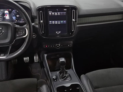 Volvo XC40 1.5 T3 R-Design (156cv) // 63.392km - 2019