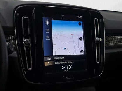 Volvo XC40 1.5 T3 R-Design (156cv) // 63.392km - 2019