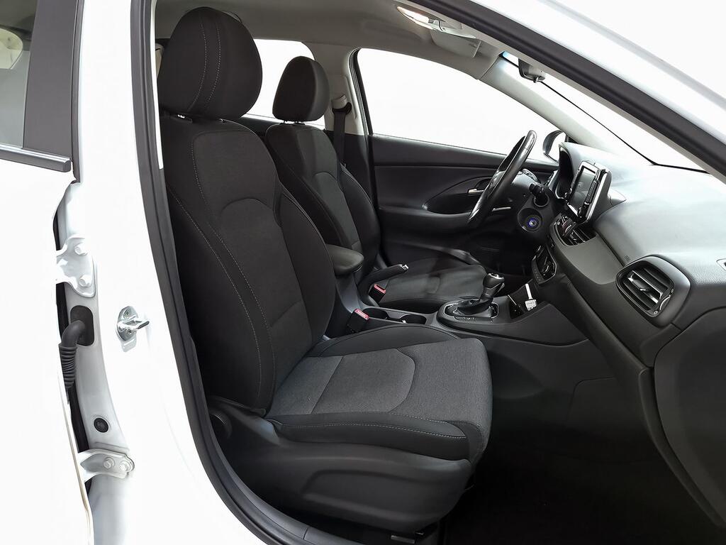 Hyundai i30 1.6 CRDI 85kW (116CV) Klass DCT  //  65.692 km