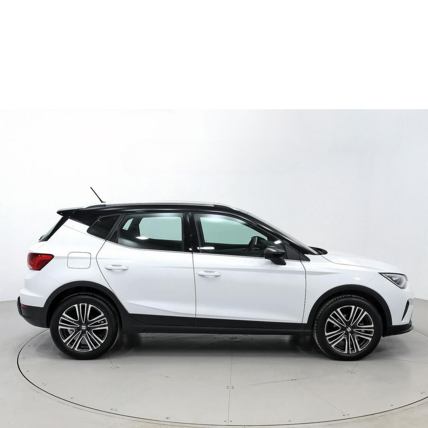SEAT Arona 1.0 TSI 85kW (115CV) FR XM  //  9.178 km