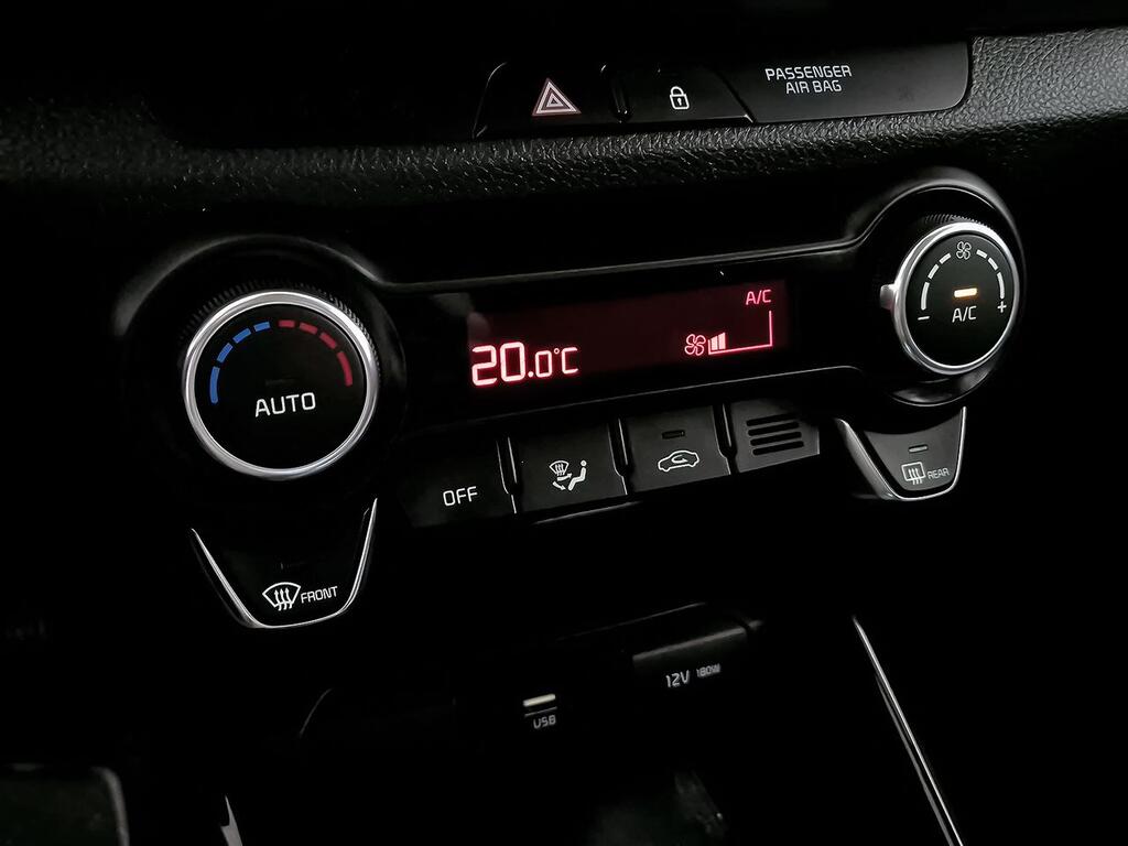 Kia Stonic 1.0 T-GDi 74kW (100CV) MHEV iMT Drive  //  17.094 km