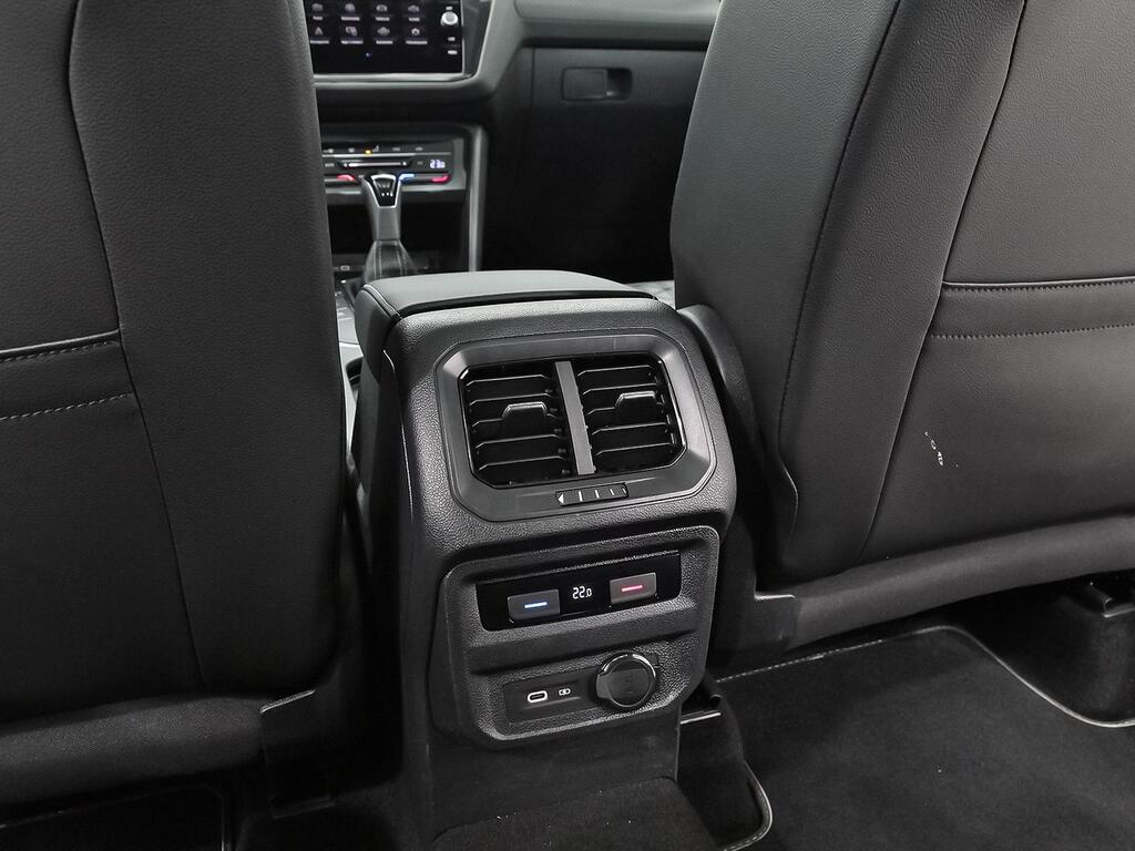 Volkswagen Tiguan R-Line 1.5 TSI 110kW (150CV) DSG // 56.395 km