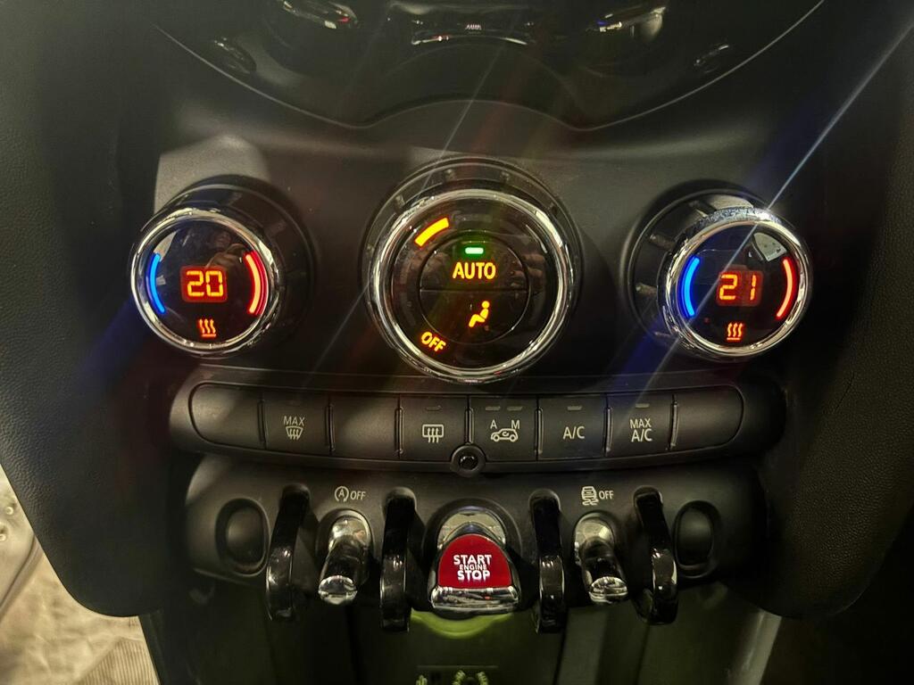 Mini COOPER  //  69.300 km