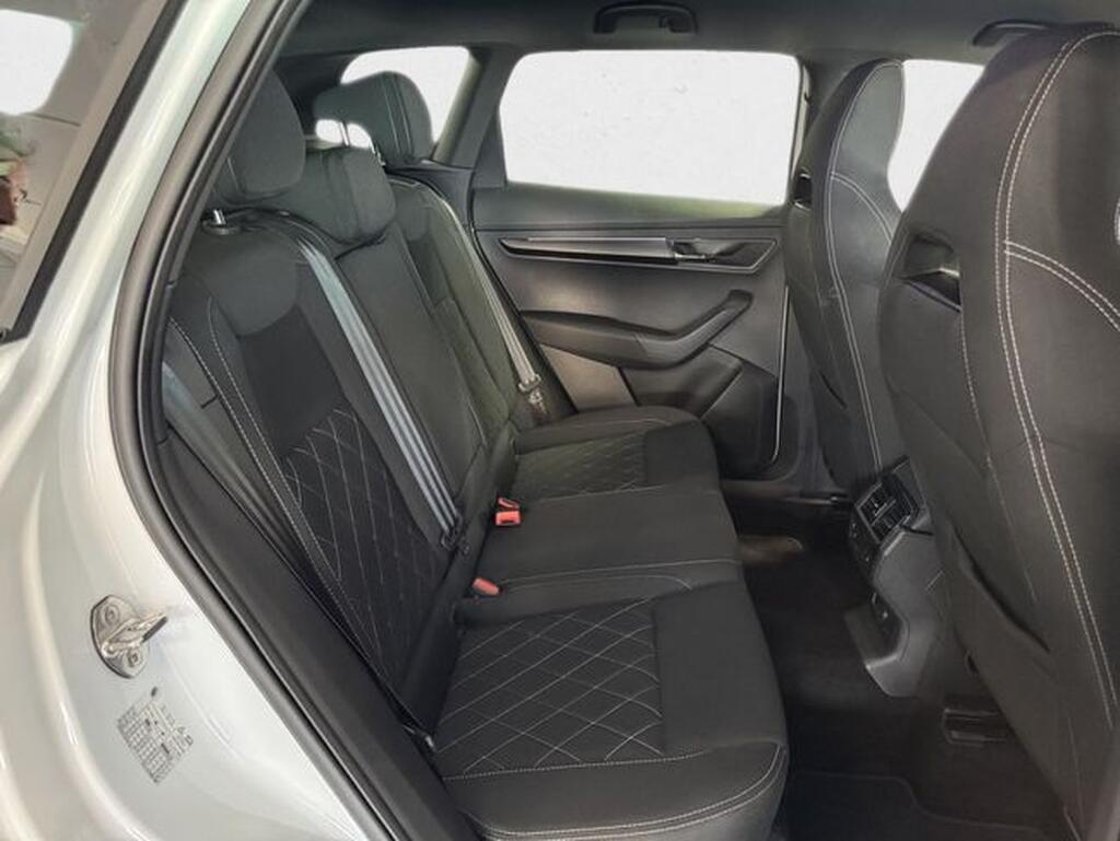Skoda Karoq 1.5 TSI DSG Sportline (150cv) // 32.221km - 2025