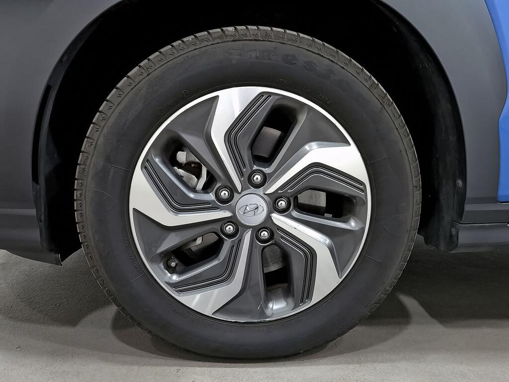 Hyundai Kona 1.6 GDI HEV Tecno 2C DCT  //  74.008 km