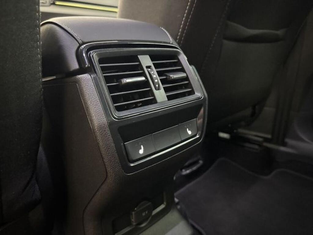 Skoda Karoq 1.5 TSI DSG Sportline (150cv) // 32.221km - 2025