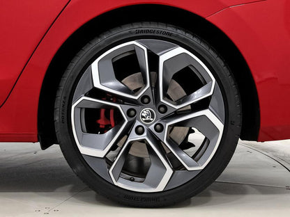 Skoda Octavia Combi 2.0 TSI 180kW (245CV) DSG RS  //  19.459 km