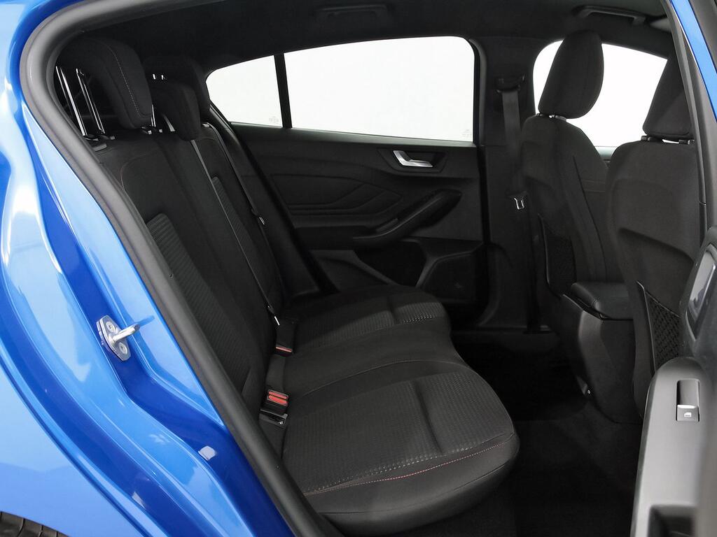 Ford Focus 1.0 Ecoboost MHEV 92kW ST-Line  // 78.098 km