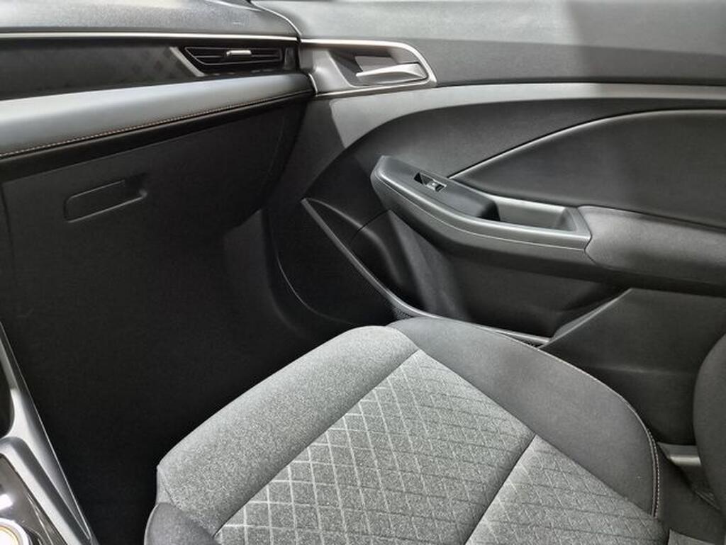 MG MG3 Hybrid+ Comfort (195cv) // 20.321km - 2025