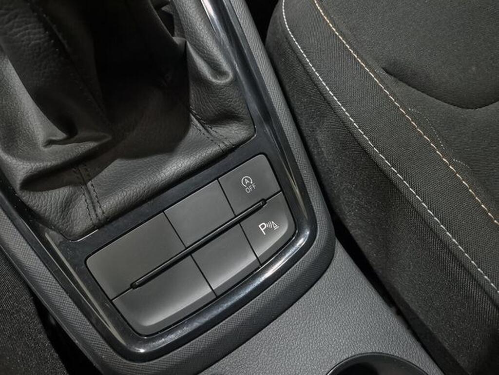 Skoda Kamiq 1.0 TSI Emotion (95cv) // 25.328km - 2022