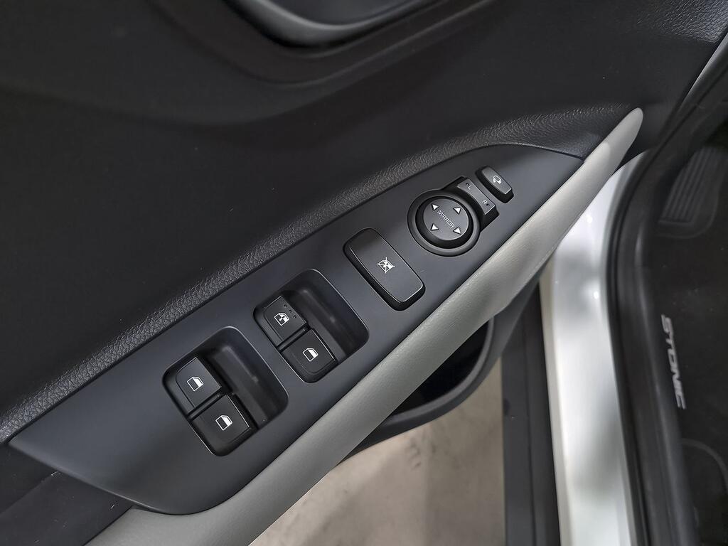 Kia Stonic 1.0 T-GDi 74kW MHEV MT Style Edition  //  4.902 km