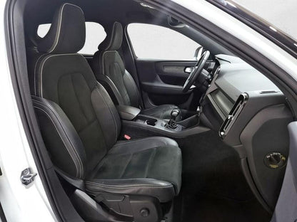 Volvo XC40 1.5 T3 R-Design (156cv) // 63.392km - 2019
