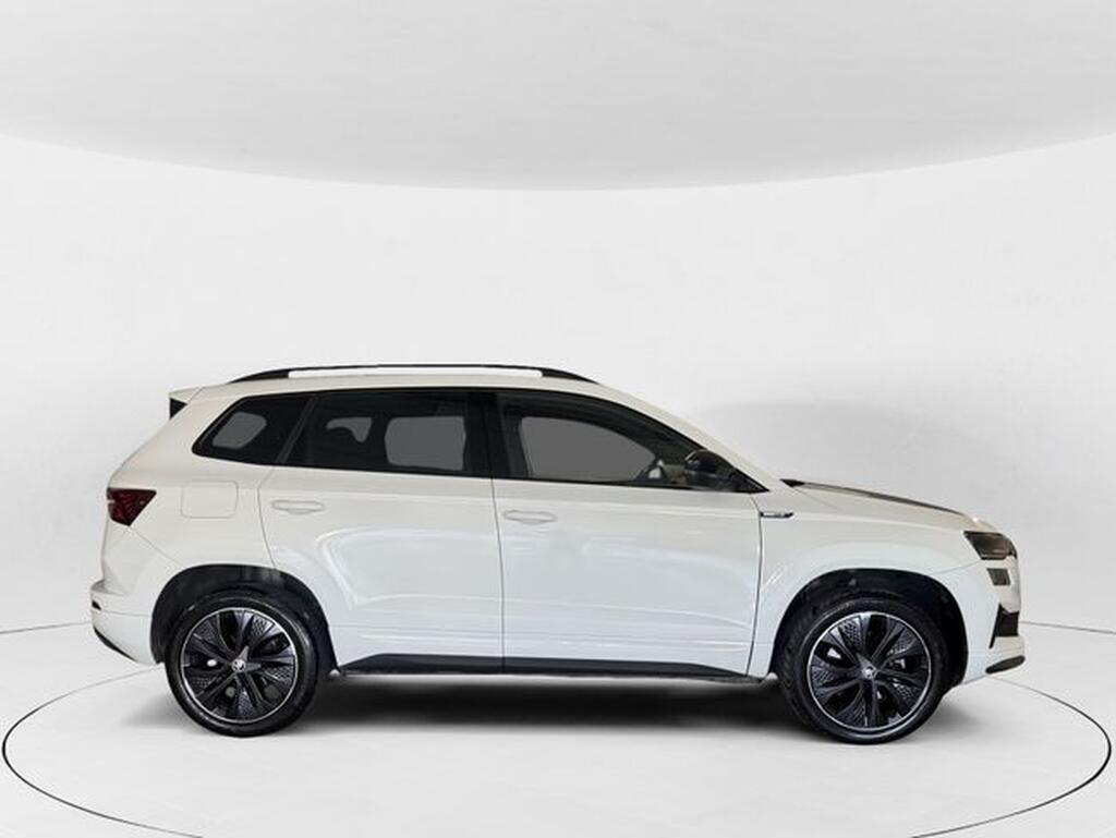 Skoda Karoq 1.5 TSI DSG Sportline (150cv) // 32.221km - 2025
