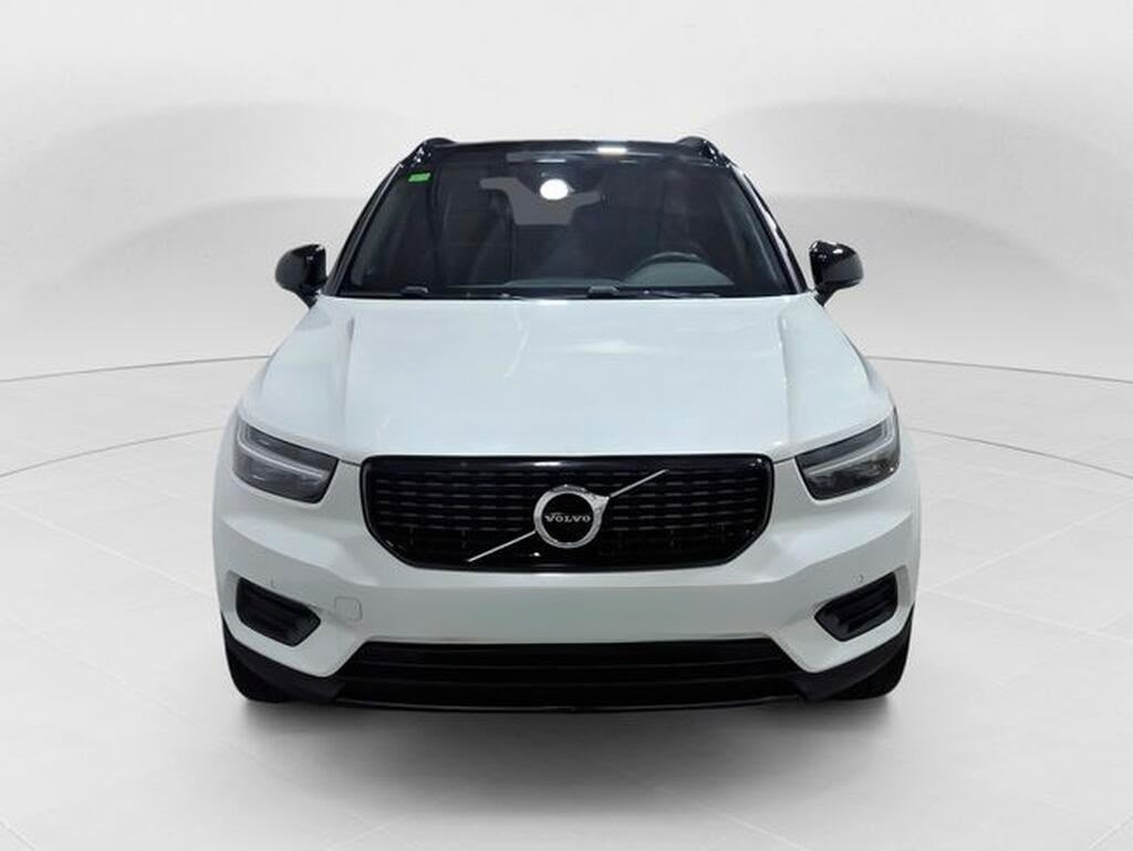 Volvo XC40 1.5 T3 R-Design (156cv) // 63.392km - 2019