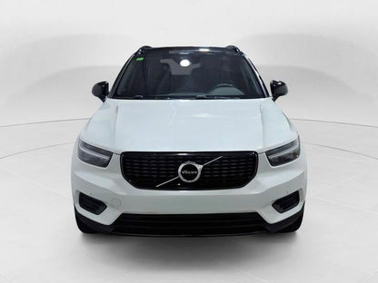 Volvo XC40 1.5 T3 R-Design (156cv) // 63.392km - 2019