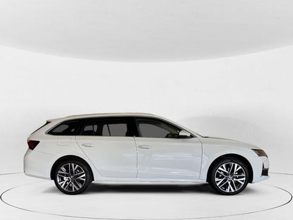 Skoda Octavia Combi 1.5 TSI DSG m-HEV Plus (150cv) // 9.874 - 2026