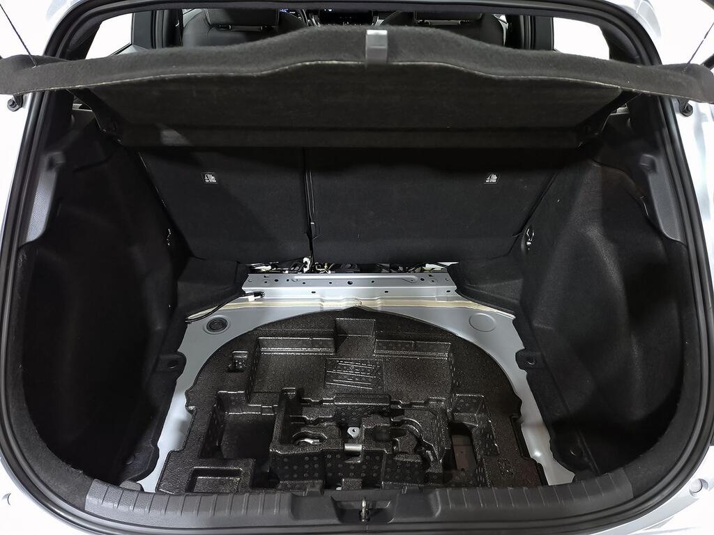 Toyota Corolla 140H Active Plus  // 48.513 km