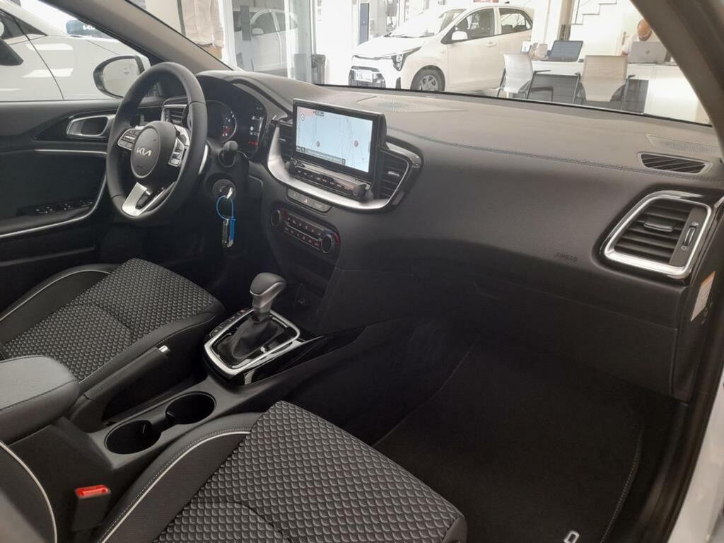 Kia Ceed 1.5 MHEV 103kW (140CV) Tech DCT  //  1 km