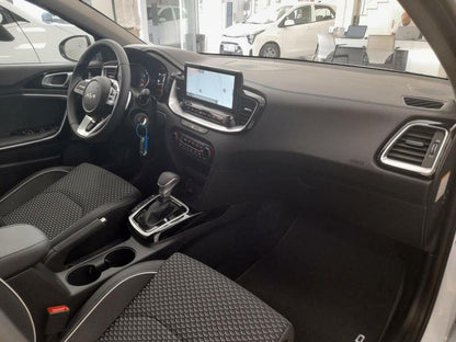 Kia Ceed 1.5 MHEV 103kW (140CV) Tech DCT  //  1 km