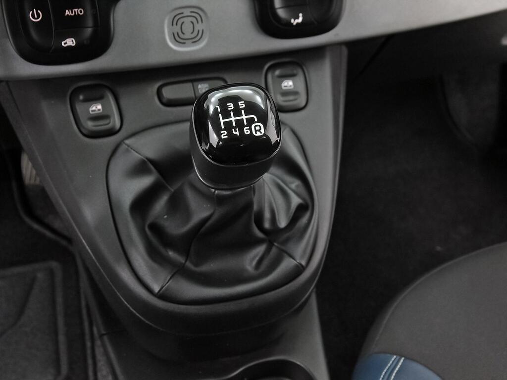 Fiat Panda City Cross 1.0 Gse 51kw (70CV)  //  65.837 km