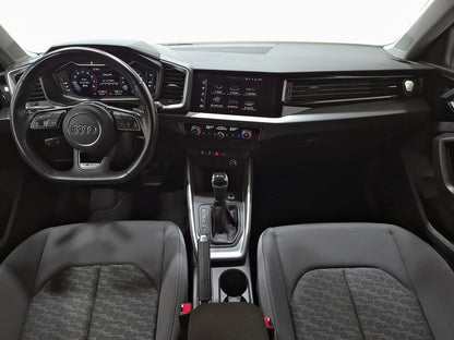 Audi A1 Sportback Black line 30 TFSI 85kW S tron  //  40.282 km