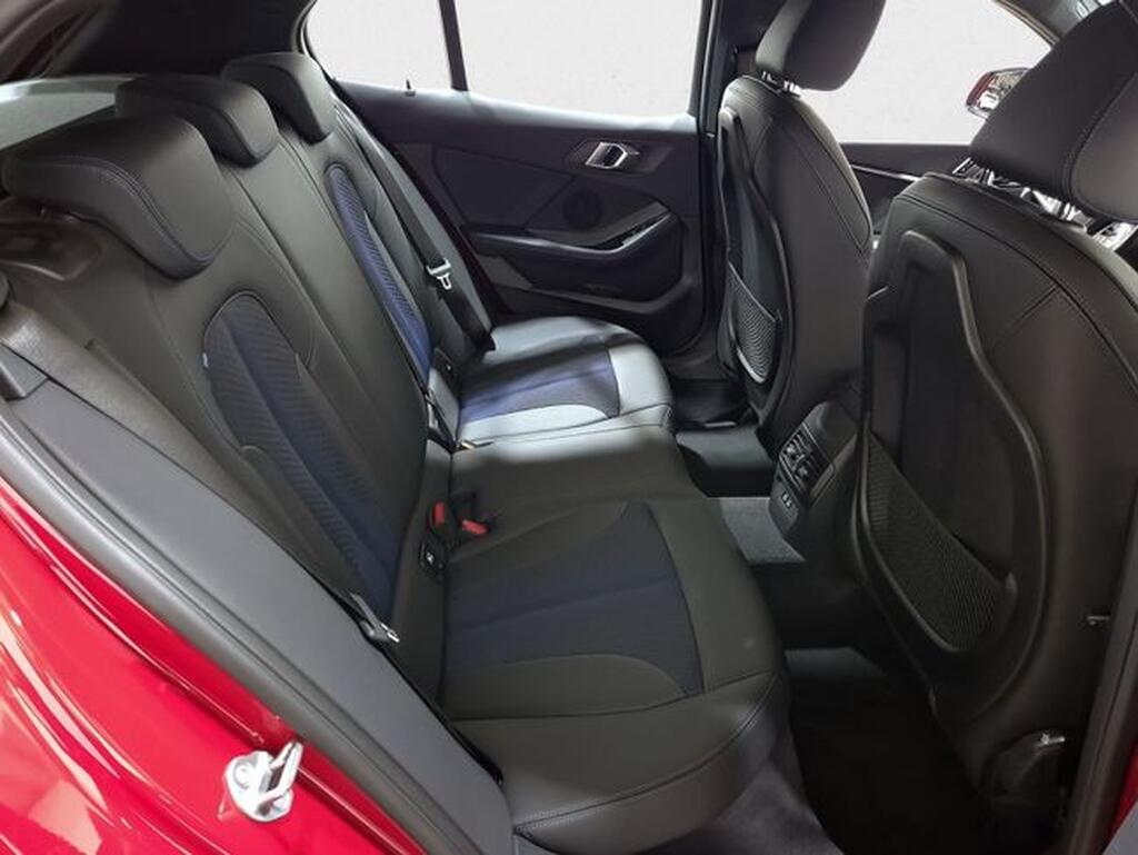 BMW Serie 1 116d Corporate Auto (116cv) // 90.946km - 2022