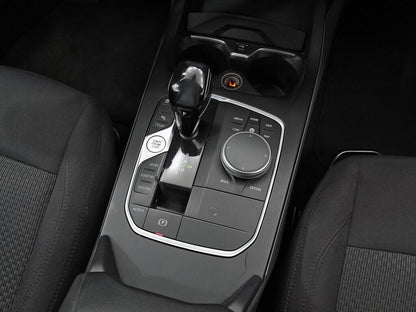 BMW Serie 1 118d Business Auto //  68.006 KM