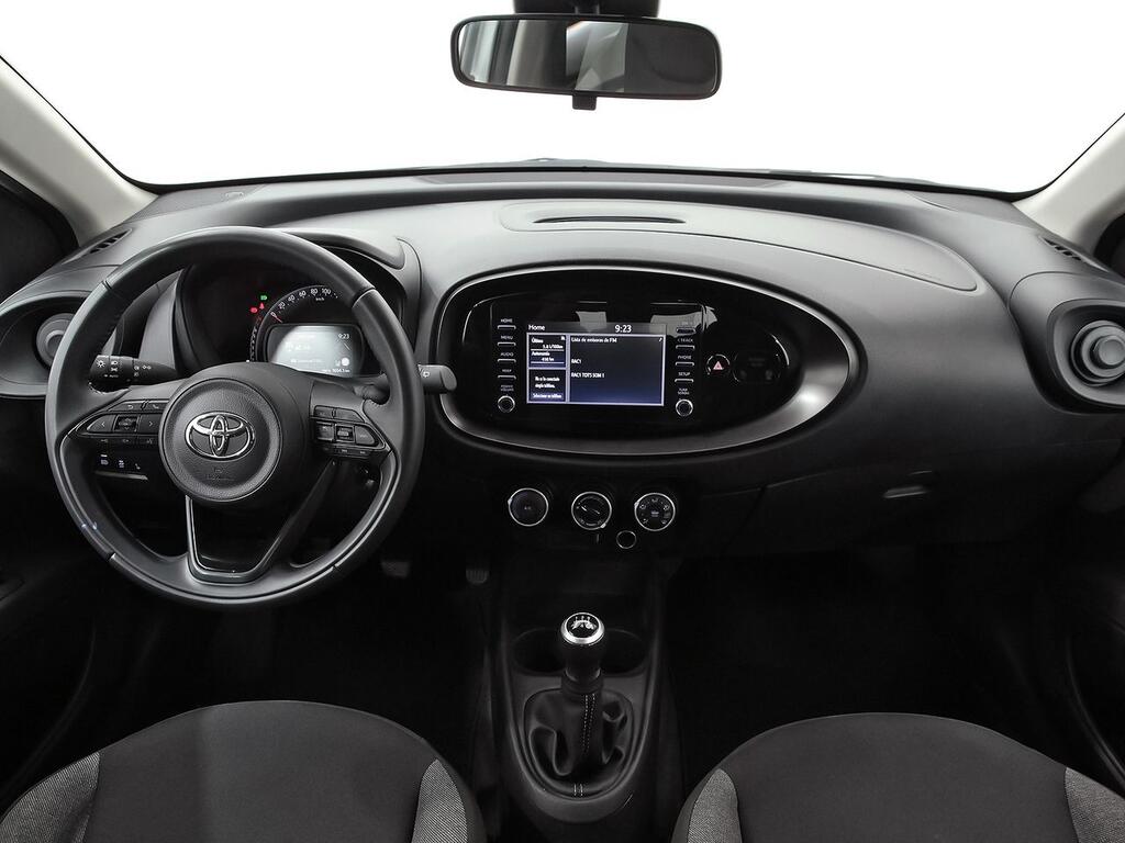 Toyota Aygo X Cross 1.0 VVT-I 72CV Play  //  32.675 km