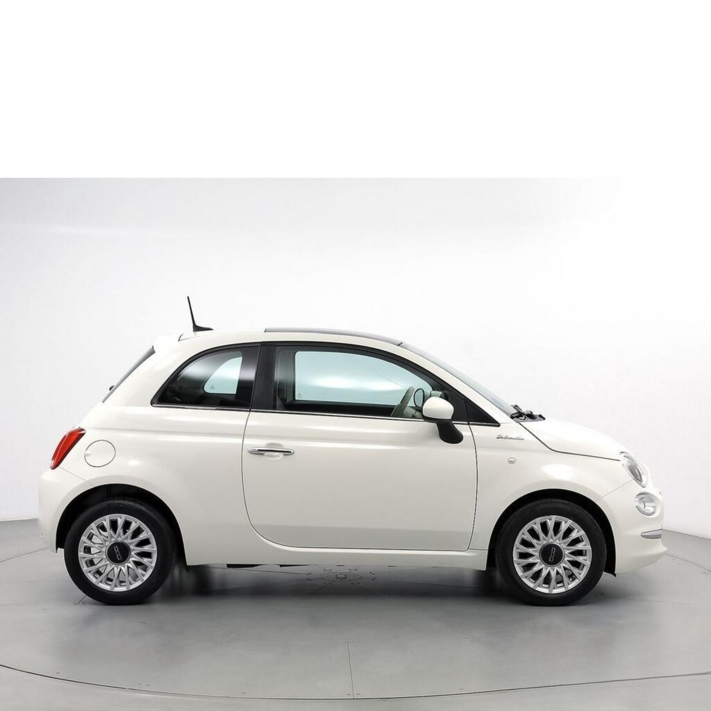 Fiat 500 Dolcevita 1.0 Hybrid 51KW (70 CV)  //  59.850 km