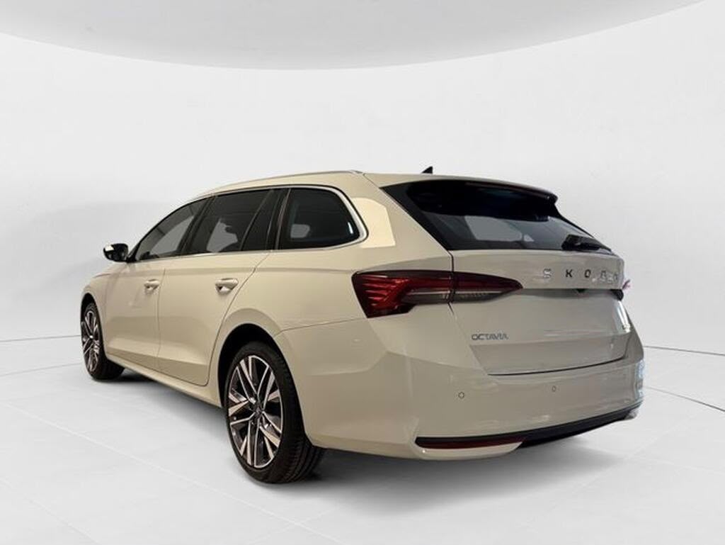 Skoda Octavia Combi 1.5 TSI DSG m-HEV Plus (150cv) // 9.874 - 2026