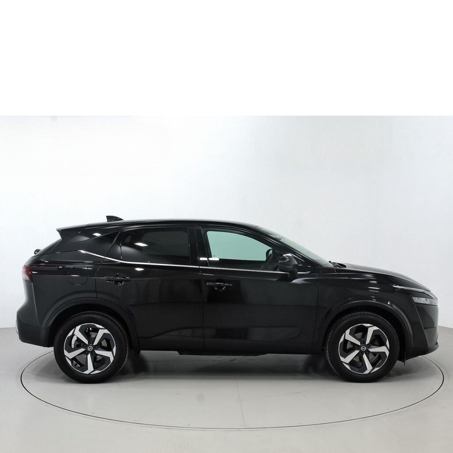 Nissan Qashqai DIG-T 103kW mHEV 4x2 N-GO //  35.001 km