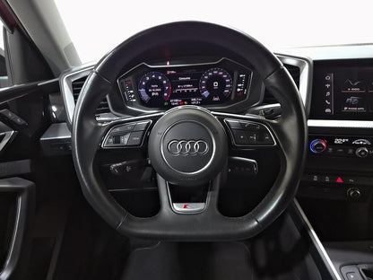 Audi A1 Sportback Black line 30 TFSI 85kW S tron  //  40.282 km