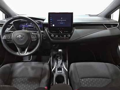 Toyota Corolla 140H Active Plus  // 48.513 km