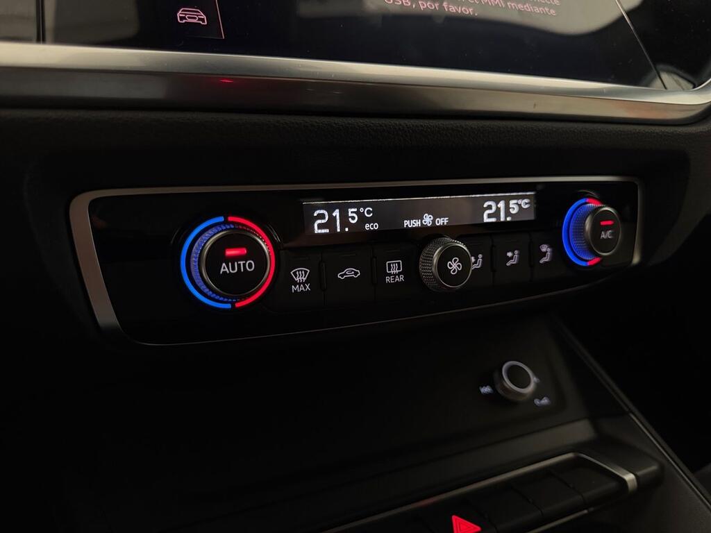 Audi Q3 Black line 35 TDI 110kW (150CV)  //  31.957 km