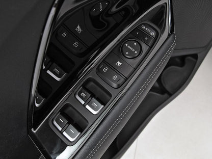 Kia Niro 1.6 GDi HEV 104kW (141CV) Drive  //  74.159 km