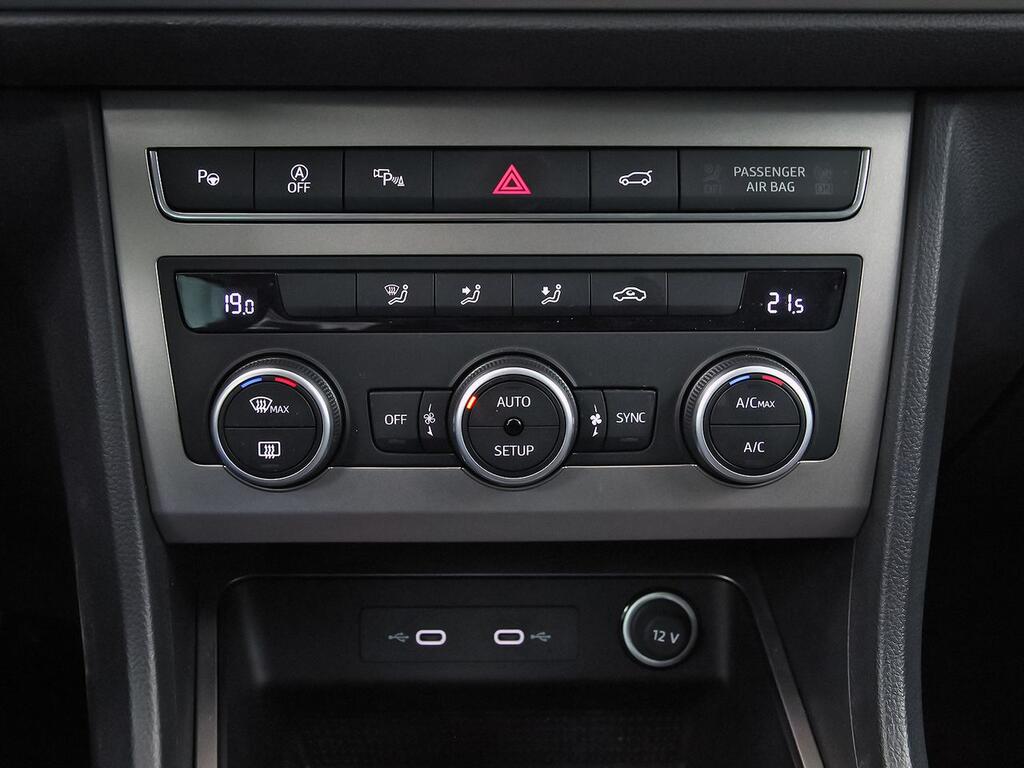 SEAT Ateca 2.0 TDI 110kW DSG S&S X-Perience XM  //  17.753 km