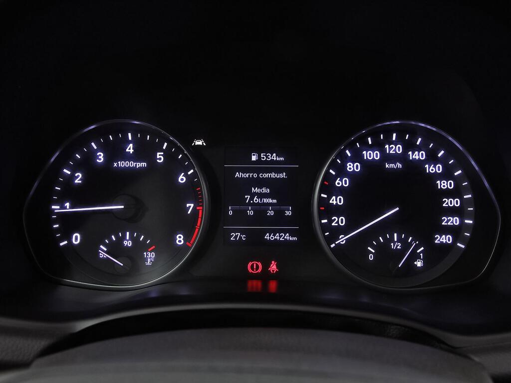 Hyundai i30 1.5 DPI Essence  // 48.966 km