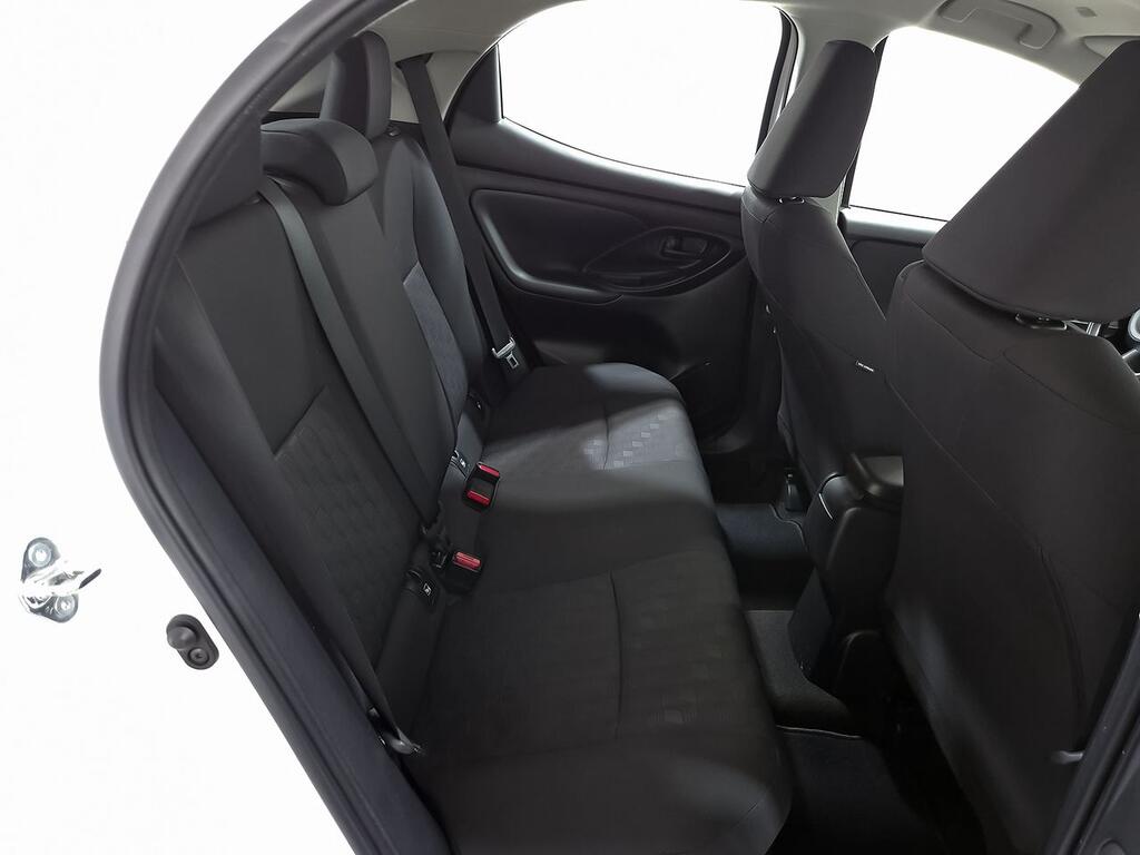 Toyota Yaris 1.5 120H Active Plus  //  31.594 km