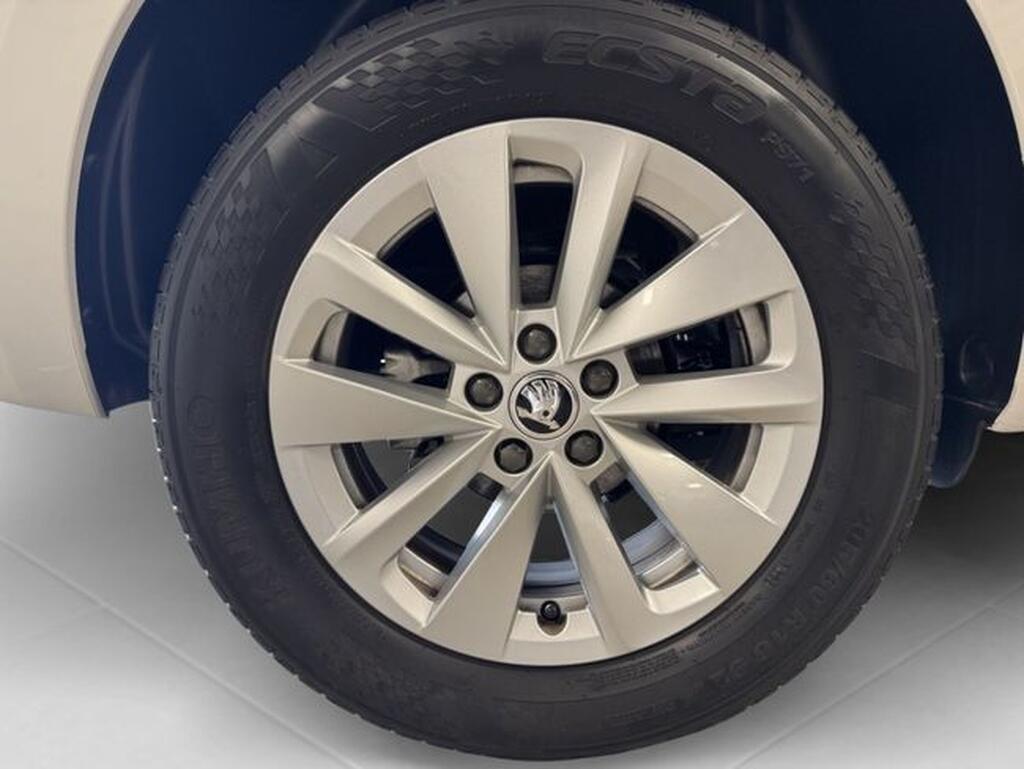 Skoda Kamiq 1.0 TSI Ambition (110cv) // 28.559km - 2023