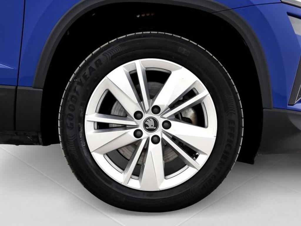Skoda Karoq 1.5 TSI DSG Selection (150cv) // 28.000km - 2025